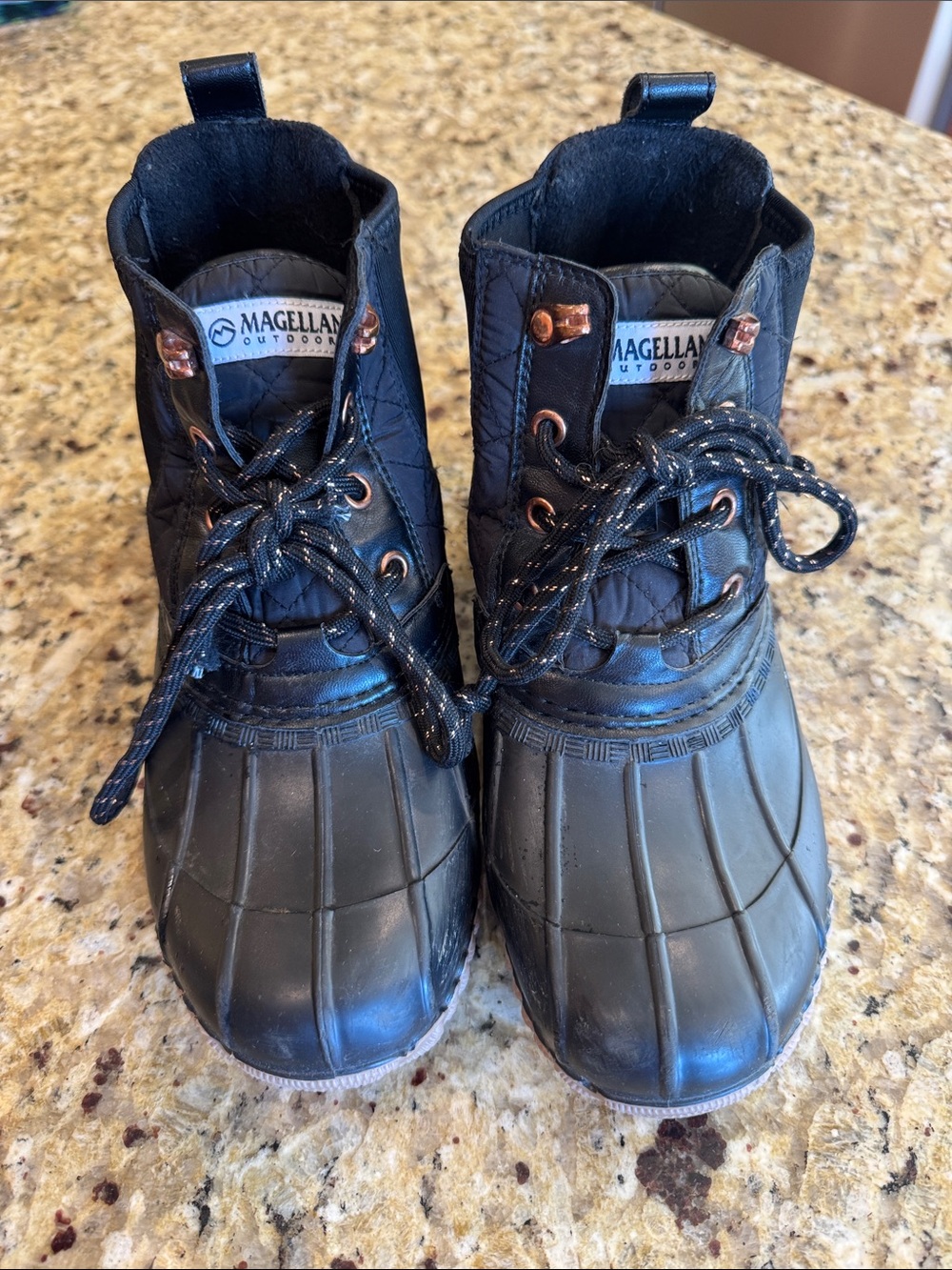 Magellan Outdoors Women’s Black Lace-Up Duck Boots Size 6